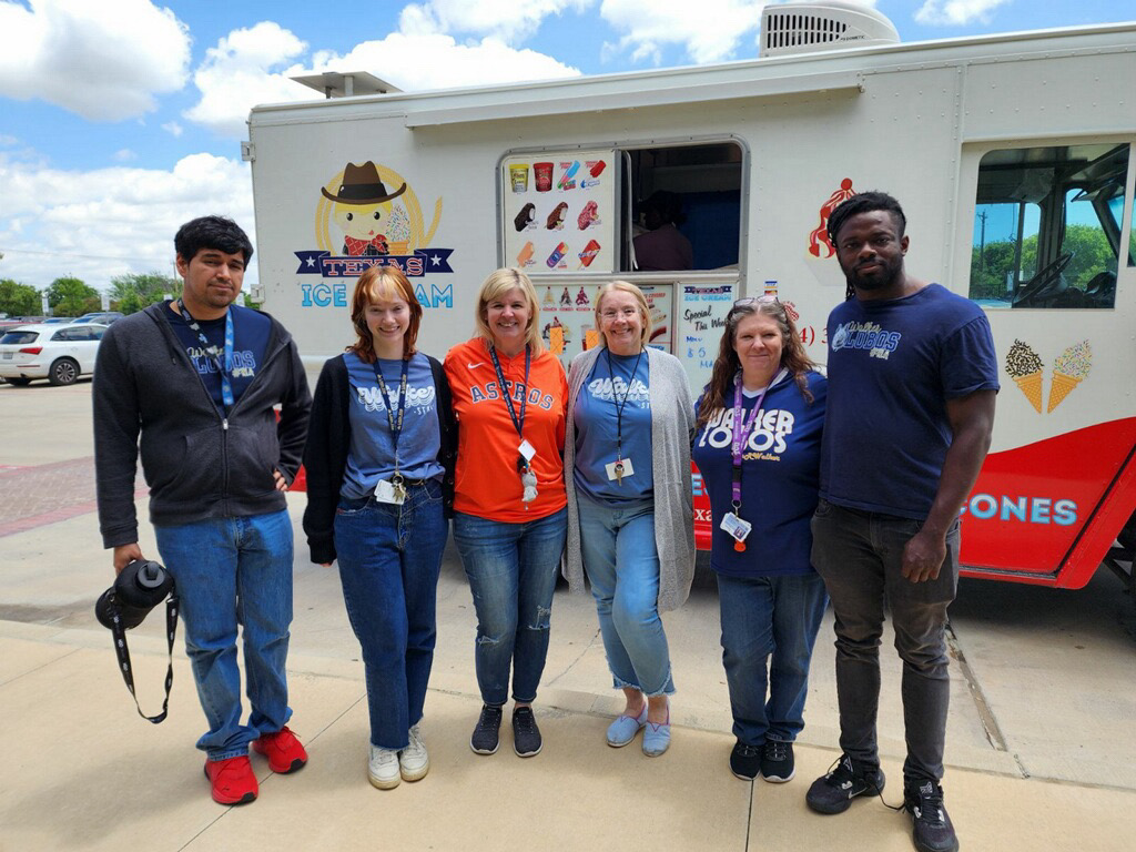 🍦 Celebrating Our Amazing Teachers and Staff!
To wrap up an incredible Staff Appreciation Week, we surprised our dedicated teachers and staff with a visit from the ice cream truck! 🚚🍨
#StaffAppreciationWeek #ThankYouTeachers #BestTeamEver #IceCreamTruck #Grateful @leisd