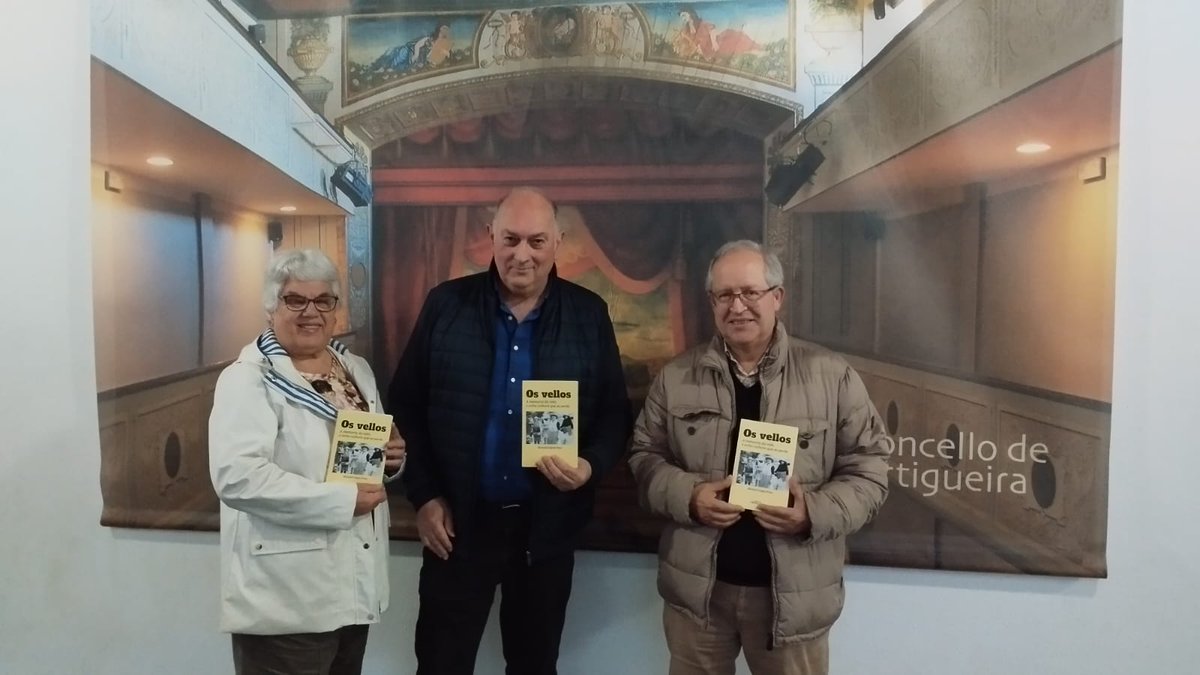 📖 Onte celebramos o Día das Letras Galegas co encontro co escritor ortigueirés Manuel López Foxo. ✍🏻 No acto presentou o seu libro 'Os vellos. A memoria da vida e unha cultura que se perde' e repasou a súa traxectoria literaria.