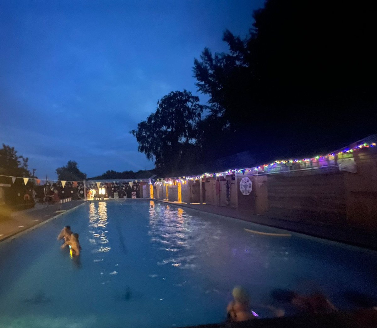 Book a Dimpsy Dip swim here: t.ly/jg8h8
For those that like a wallow in the pool as the sun goes down &amp; the moon rises
Dimpsy means dusky in the south-west of England of old. It is  used to describe the light of dusk (or dawn) or when this light is present 👊