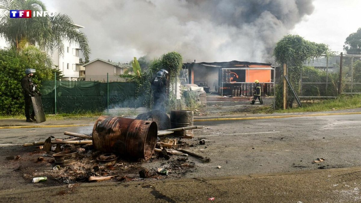 Émeutes en Nouvelle-Calédonie : le blocage de TikTok par le gouvernement est-il légal ? ➡️ l.tf1info.fr/J8f