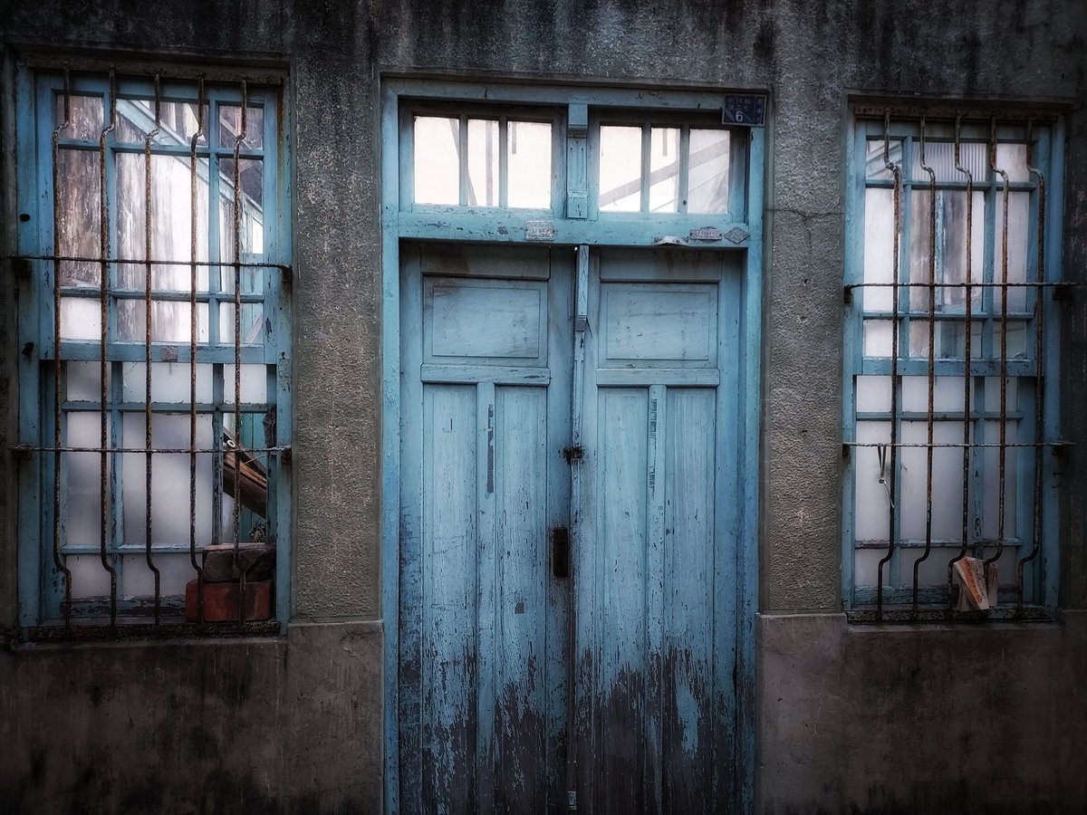 door and windows 4 #台湾 #台南 #Taiwan #abandoned ©️skinskin
