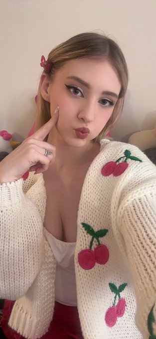 Just in case you felt like spoiling me today; I updated my wishlist for things I could use right now