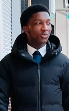 MISSING: Please help us find #missing 16 year old David from #SE18. 
Last seen 16/05/2024. 
David is medium build and 5ft11, last seen wearing Nike grey joggers, top and grey trainers. 
Any info or sightings please call 101/99 quoting 01/351389/24