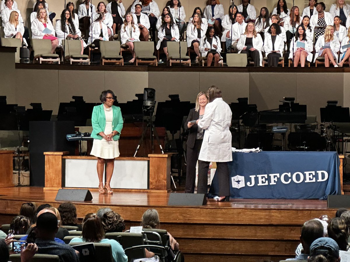🥼JEFCOED White Coat Ceremony!🥼👏 109 seniors received their white coats for earning credentials as a CPCT, CPhT, or CPT. They are ready for entry-level healthcare careers. Congratulations to all the graduates! You are #WorkforceReady!🩺🎓@JEFCOCareerTech @gonsoulinwalter
