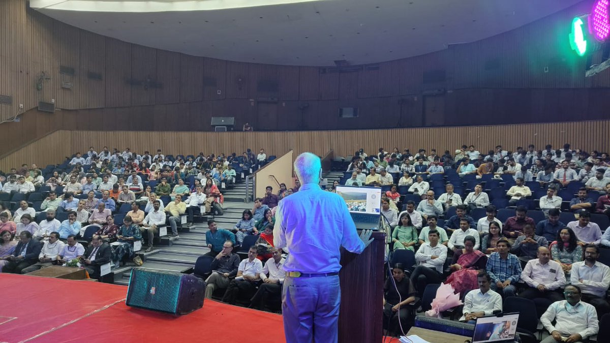 Workshop hosted by NTIPRIT On World Telecommunication and Information Society Day, was attended by more than 300 faculties and students of Engineering Colleges of Delhi NCR. Panel discussion organised at the concluding session was chaired by Sri U.K.Srivastava.