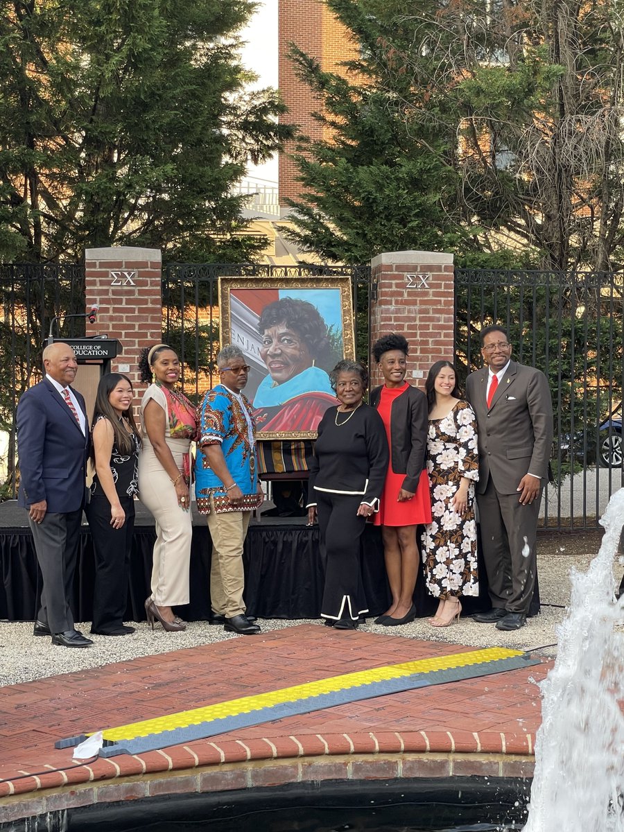 On the 70th anniversary of Brown v. Board of Ed, it's a privilege to honor @UofMaryland's first Black graduate, Elaine Johnson Coates. She's a @UMDCollegeofEd grad, and last night we unveiled a portrait that will hang in our building. I'm proud to be part of her legacy. #EdTerps
