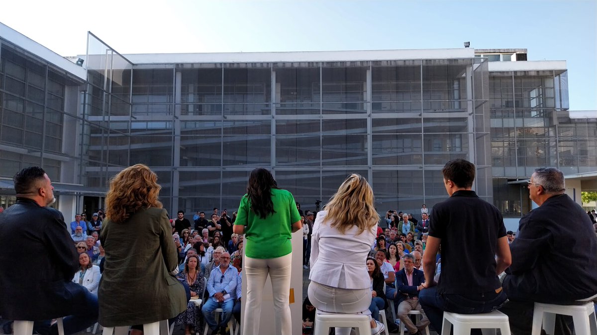 "No tenemos miedo porque la Democracia es el autogobierno de la gente valiente." #PlantaCara <a href="/MarGlezBaez/">Mar González 🌻🍉</a>