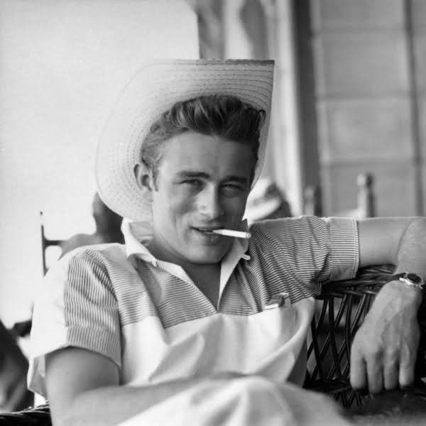 James Dean - 1955 En el set de #gigante