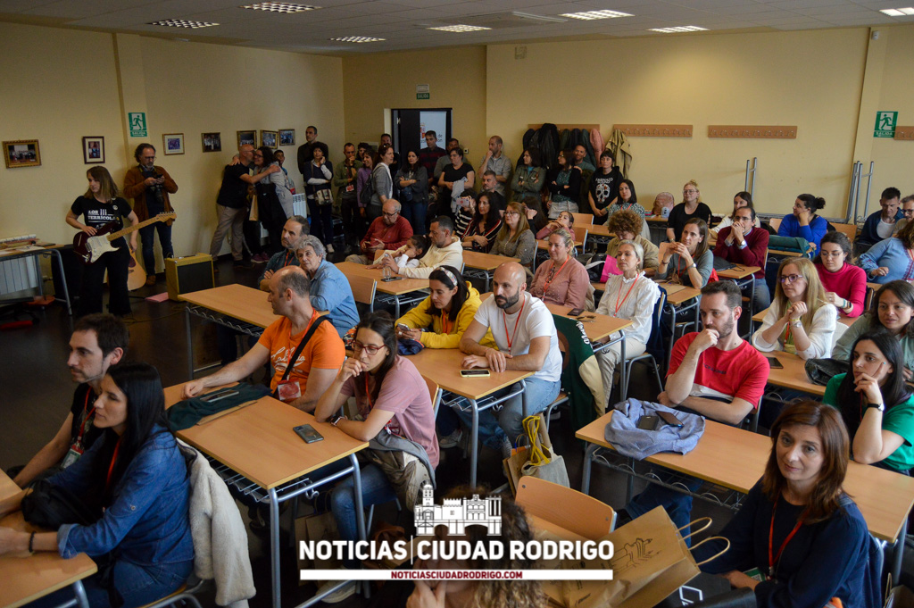 Los escolares de Ciudad Rodrigo reciben a los profesores de Castilla y León en el Musitictac´24 noticiasciudadrodrigo.com/2024/05/17/los…