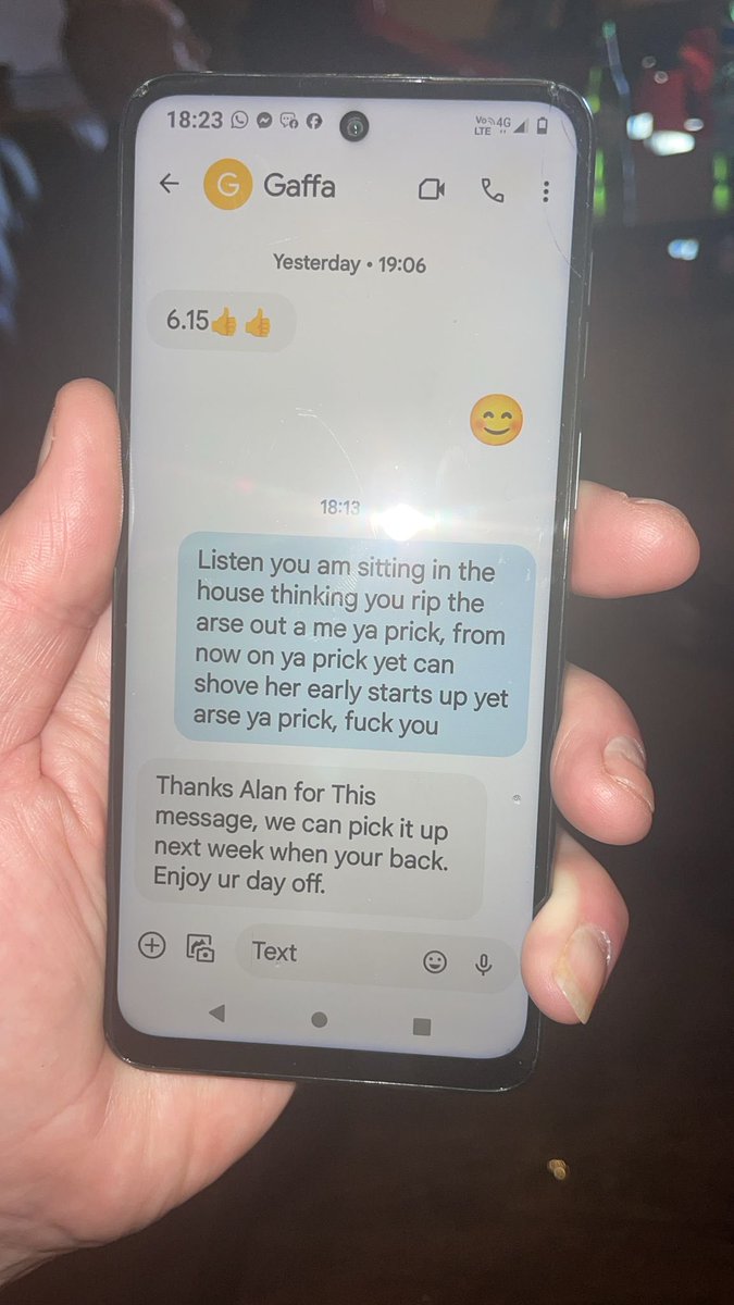 Father in law left his phone open and my pal txt his boss 😂