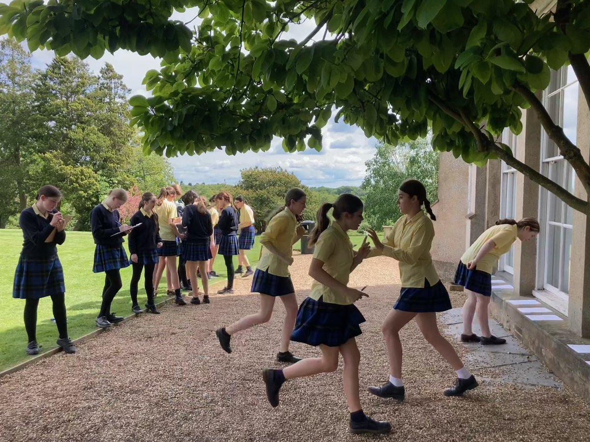 Well done to our Year 9 who have been practising reading, speaking, listening and writing skills as part of their revision for the French summer exam 🏃🏻‍♀️🤪🇫🇷#MFL #languages #French