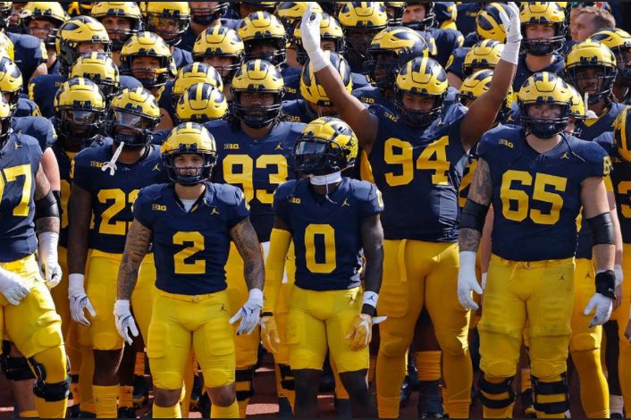 #AGTG After a conversation with @CoachKCampbell I am beyond blessed and grateful to receive my 11th D1 offer from Michigan University @RodSteele16 #GoBlue