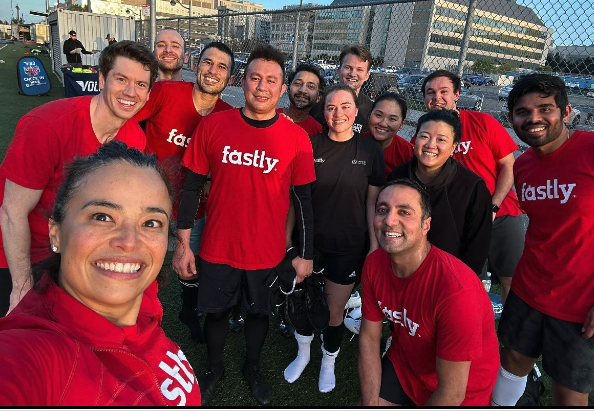 fastly's tweet photo. The values that guide us: We are competitive. One of our favorite ways Fastlyans embody the competitive spirit is our company soccer team!
We play friendly matches against other tech companies, like @databricks and @instacart, every week.
https://t.co/d9SJsKm1TP #LifeAtFastly https://t.co/TgR228iMAU