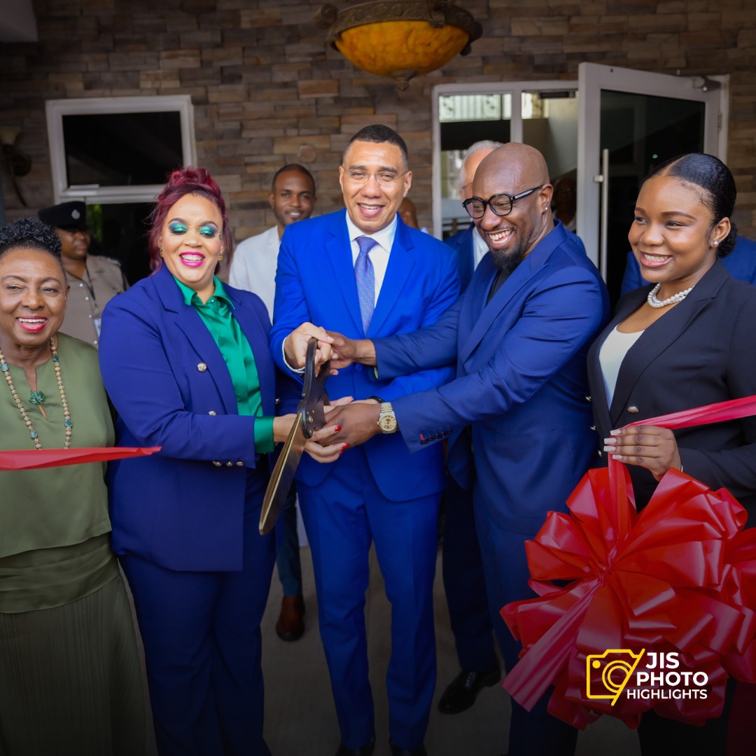 #JISPhotoHighlights: PM Holness unveils a new oasis of relaxation with the grand opening of a luxurious spa. Prime Minister, the Most Hon. @AndrewHolnessJM (centre), cuts the ribbon to officially open Adam and Eve Day Spa’s new location on Old Hope Road in Kingston on Wednesday