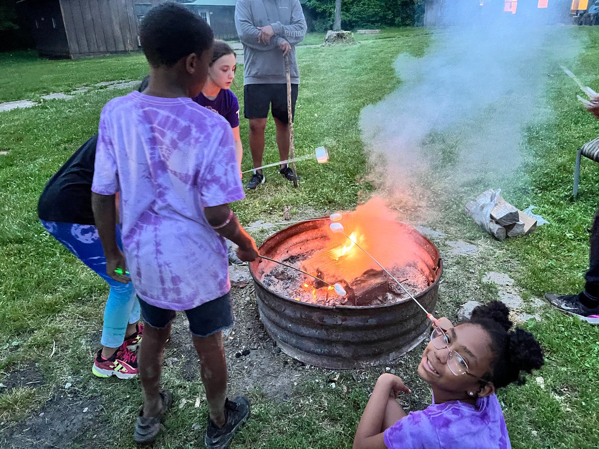 🏕⛺ Earlier this month, students and staff from @RosaPTweets & @MillerRdgTweets visited YMCA Camp Kern. They zip-lined, rock climbed, hiked, learned archery, roasted marshmallows, and made memories that will last a lifetime! #MiddieRising