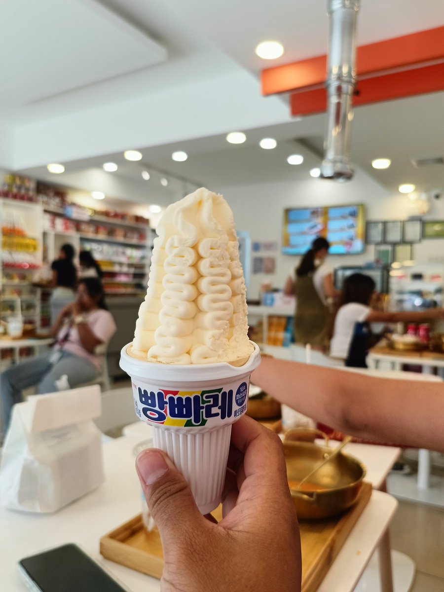 elaldovino's tweet photo. 📍WoonMart with my always @eamyfaeee 💕 https://t.co/4JjW15D5ox