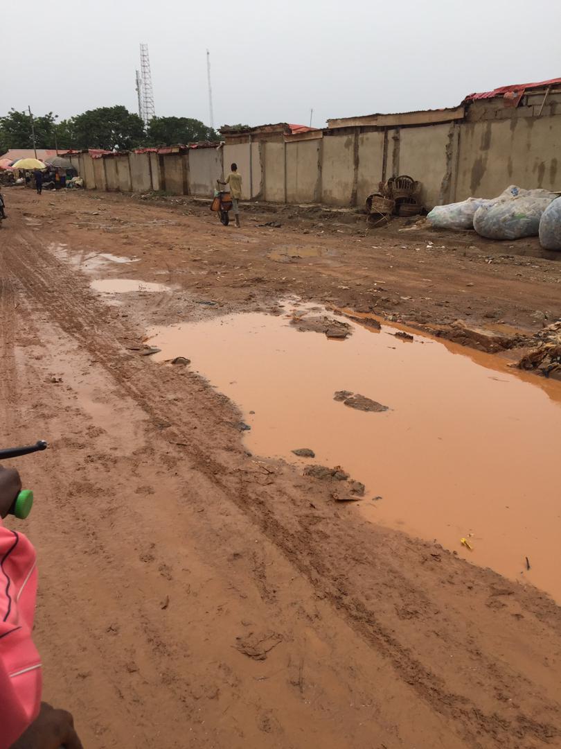 @GovWike and @ireti_kingibe the Gwagwalada market road has become more of a death trap but seems the Gwagwalada area council is only after collecting revenue from traders than telling you about the bad situation of the road. Only a #RevolutionNow can #savegwagz @TIBmovement