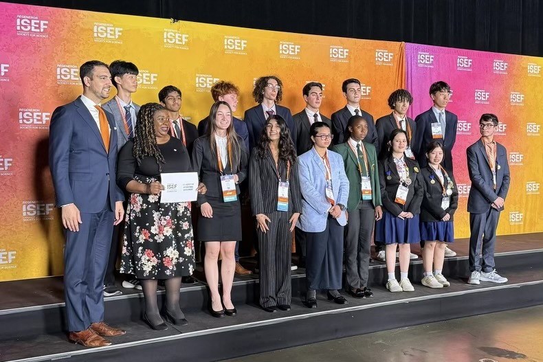 #RegeneronISEF Day 6: Congratulations to the winners of @USAID Science for Development Awards! Prizes were awarded to student projects in the following  categories: (1) Global Health & Nutrition (2) Education & Youth (3) Climate & Environmental Protection (4) Crisis & Conflict.