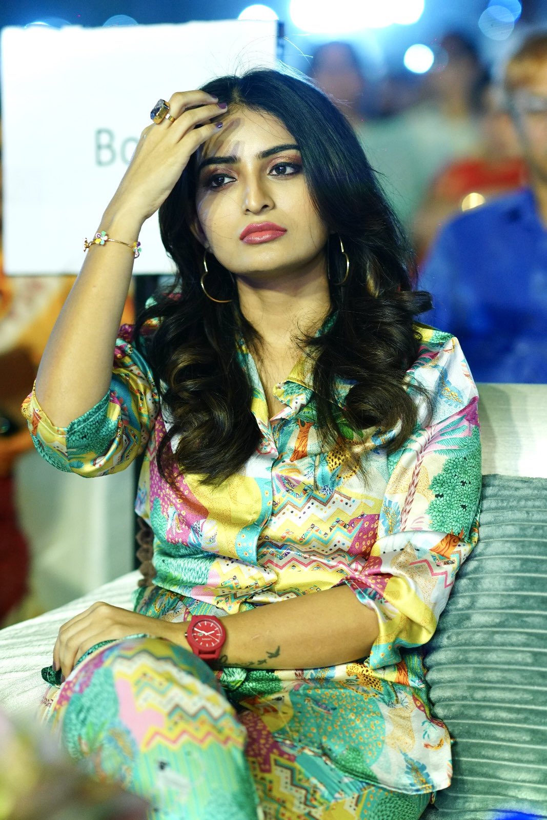 GNzJMpIWYAAtcz0?format=jpg&name=large