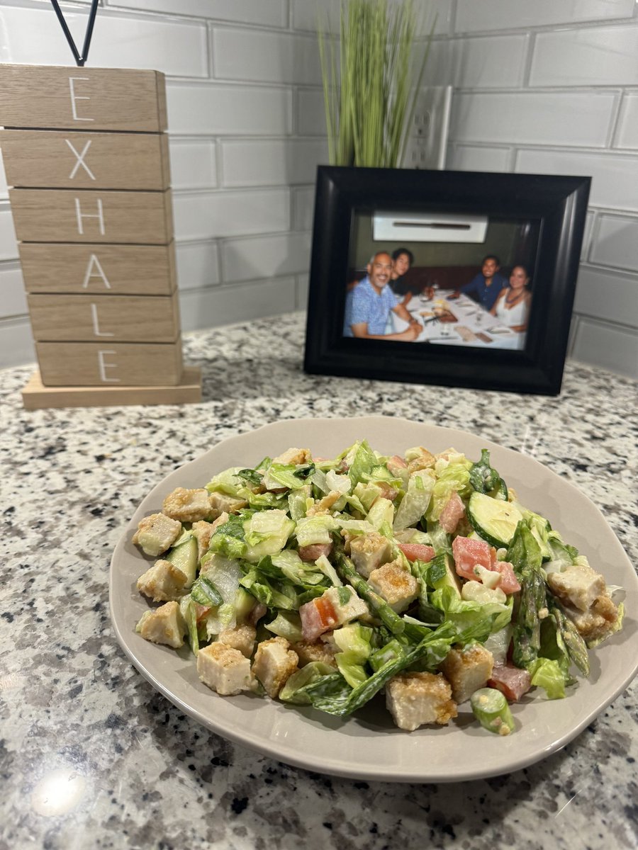 Made a chopped salad with zucchini, asparagus, tomatoes and onions, ranch dressing and diced up some fried chicken patties. Delicioso! #EatYourVeggies #ThankGodItsFriday #Exhale