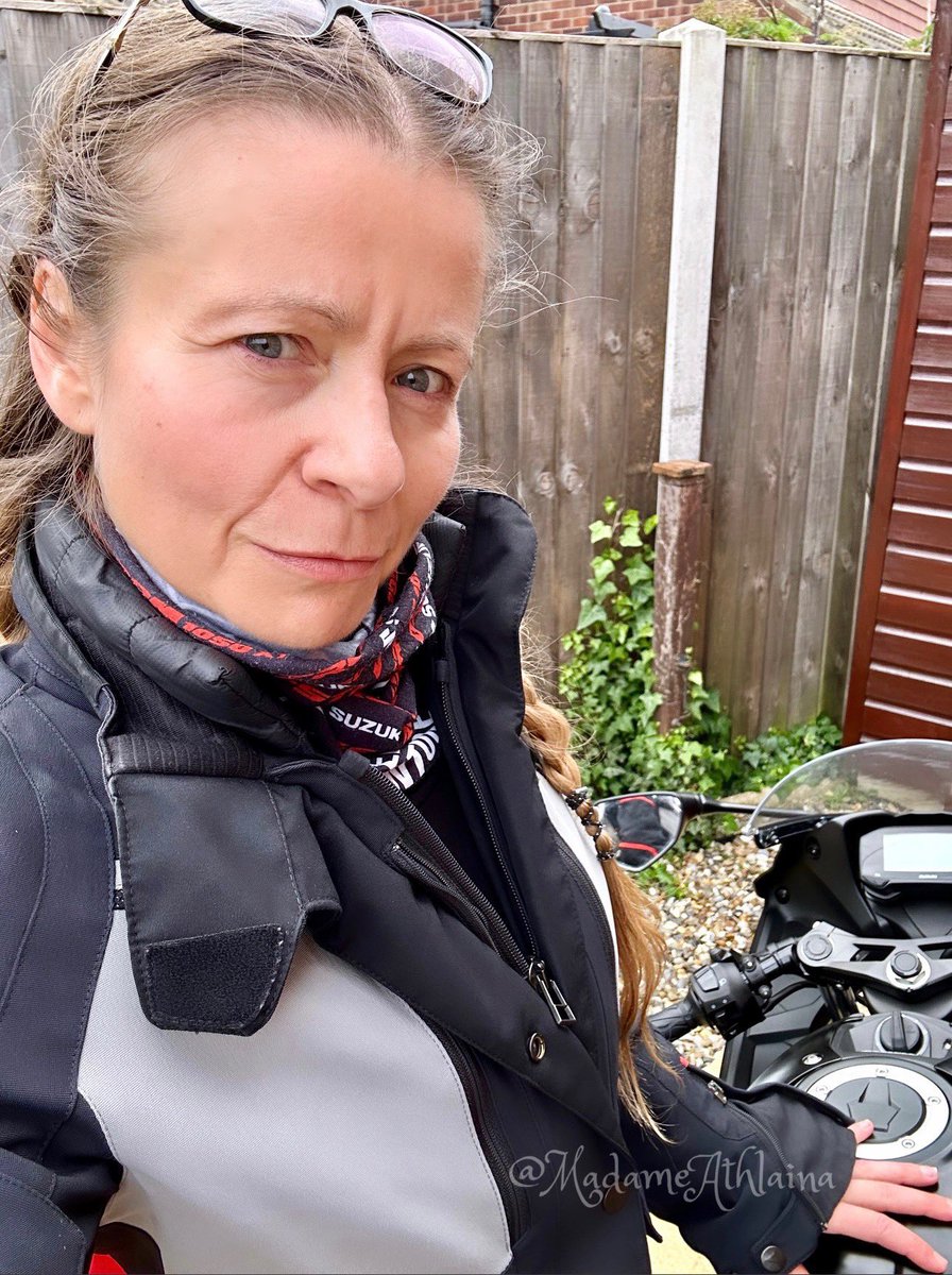 Ruby had her MOT and service this afternoon & passed with flying colours! We then celebrated with a fast & furious ride, just as we like it 🔥🏍️💨💨💨