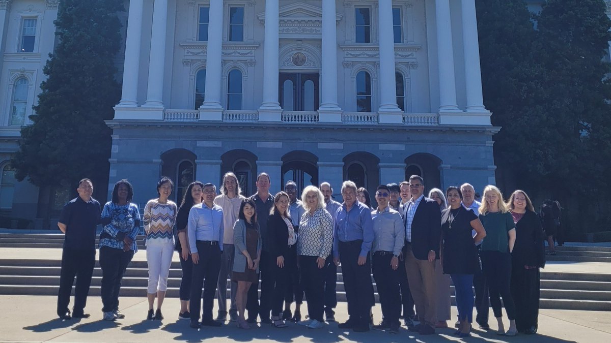 CAEATFA had an all-staff training this week and took the short walk to the Capitol for this class photo in the California sunshine. ☀️