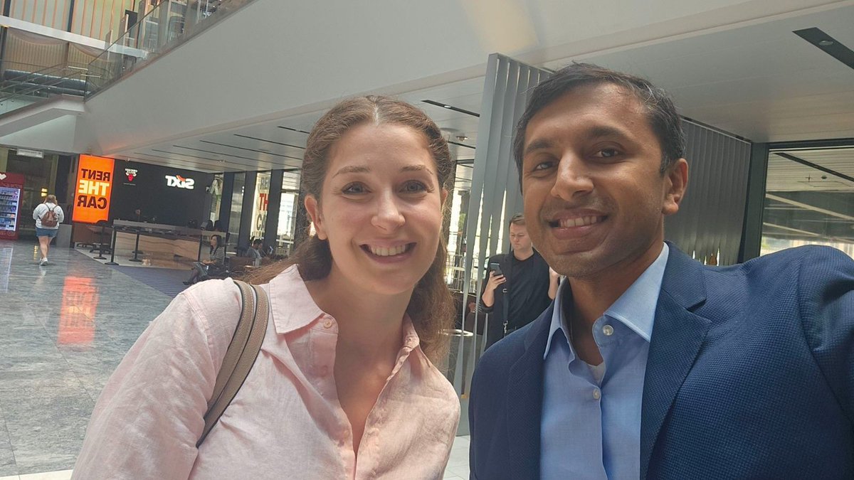 Penn State Otolaryngology - Head and Neck Surgery (@psh_oto) on Twitter photo Dr. Neerav Goyal (<a href="/NGoyalMD/">Neerav Goyal</a>) reconnects with Penn State College of Medicine alum, Dr. Ghazal Daher at COSM in Chicago. Dr. Daher (<a href="/GhazalSDaher/">Ghazal S. Daher</a>) is currently a PGY-2 resident at <a href="/MayoClinicENT/">Mayo Clinic ENT</a>. #COSM2024 Dr. Neerav Goyal (<a href="/NGoyalMD/">Neerav Goyal</a>) reconnects with Penn State College of Medicine alum, Dr. Ghazal Daher at COSM in Chicago. Dr. Daher (<a href="/GhazalSDaher/">Ghazal S. Daher</a>) is currently a PGY-2 resident at <a href="/MayoClinicENT/">Mayo Clinic ENT</a>. #COSM2024