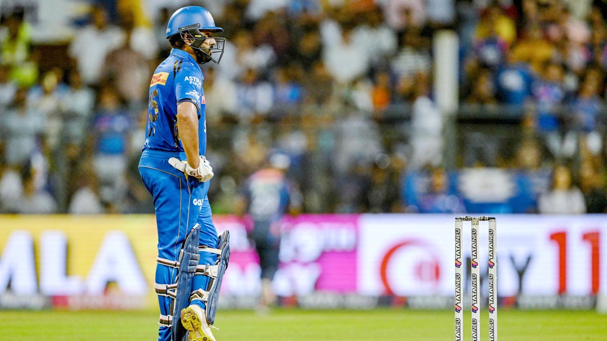 Did Rohit Sharma play his last match in Mumbai Indians jersey? 

Former India cricketer writes a post

READ:  toi.in/K5VvRa/a24gk

#RohitSharma #MumbaiIndians @ImRo45  @mipaltan