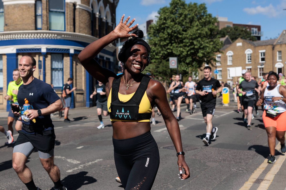 Our friends at Marathon Photos will be snapping shots as you race tomorrow! Flash your best smile if you spot their photographers and once you’ve finished, search your name or bib number to see your epic race photos   🏃‍♀️🏃‍♂️
 
Find out more: bit.ly/451hjXP