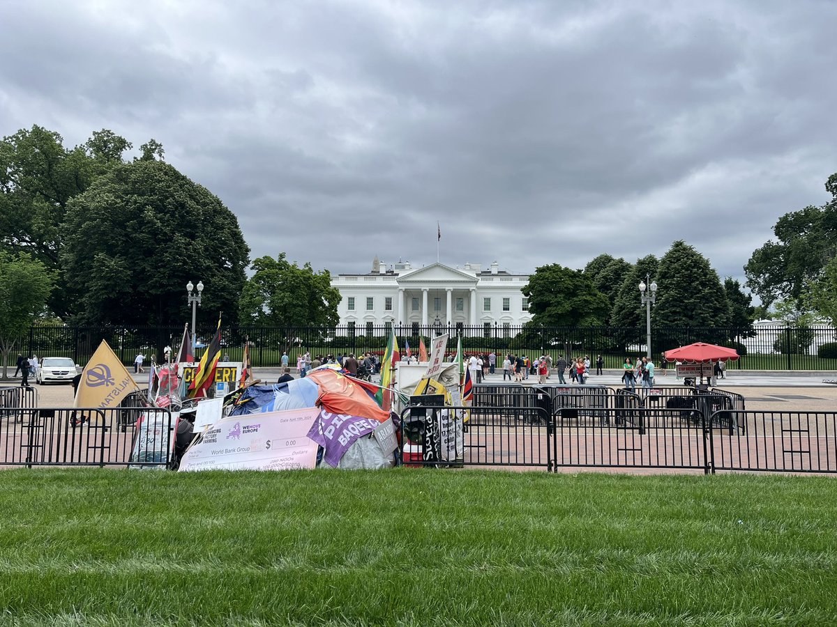 zaf_kon's tweet photo. Washington DC, here we are, excited for this year’s @DDWMeeting #DDW2024

Two poster presentations on Saturday, May 18, and Tuesday, May 21!! https://t.co/ZJfETRT7H3