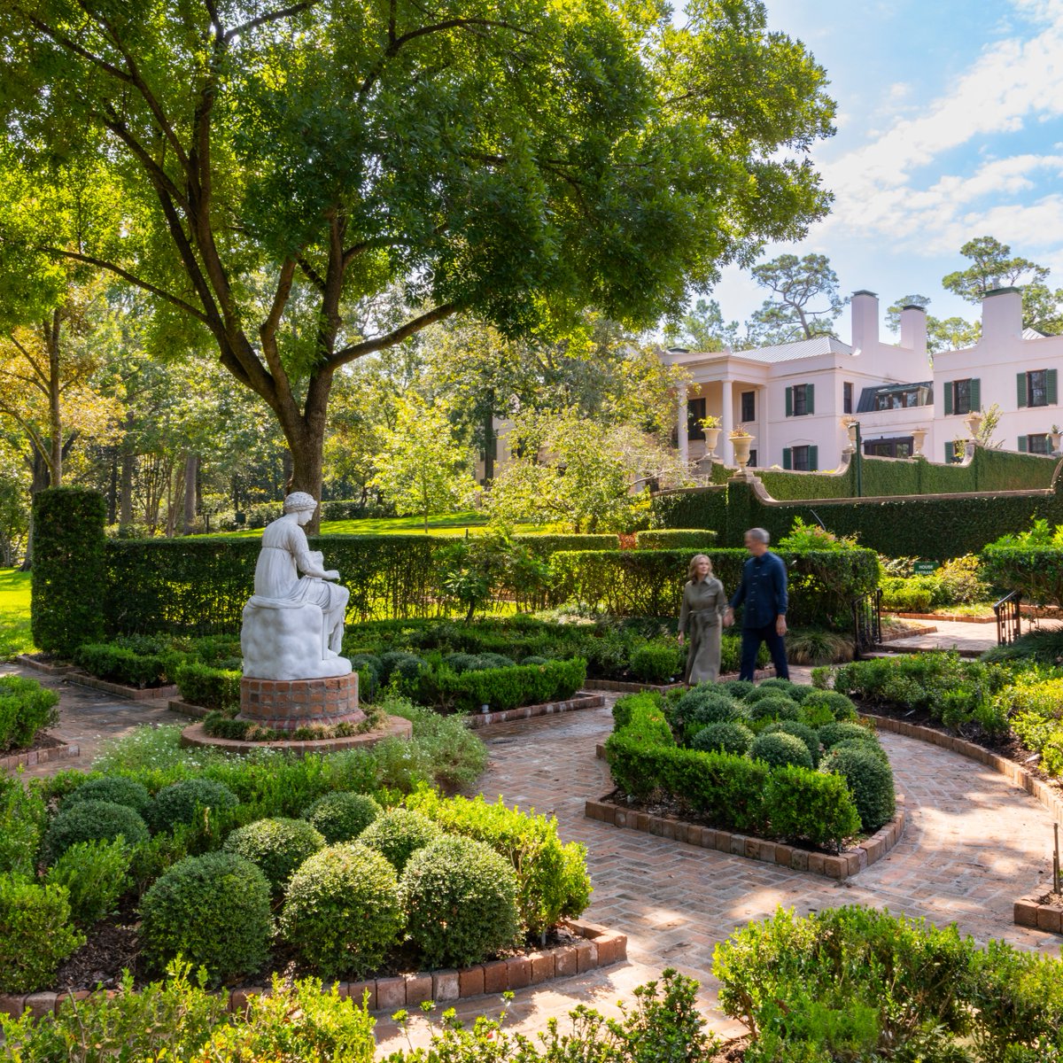 Houston, we hope everyone is safe! The MFAH is open today from 11 a.m. - 6 p.m. Bayou Bend will remain closed all wknd. The Family Day, schd. Sun, is resch. for 6/2: bit.ly/3WM7Ktx. Rienzi is closed 5/17. For more info, pls sign up for 📫 bit.ly/3Fb9sZb!