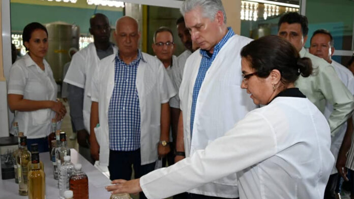 Presidente cubano destaca potencialidades de empresas estatales en el municipio de #Amancio. #LasTunas #Cuba ℹ️ lastunas.gob.cu/es/actualidad/… @JaimeErnestoC @WalterNoris @AsambleaCuba @PresidenciaCuba @GobiernoCuba