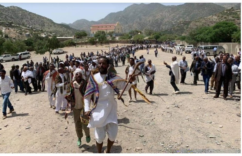 Despite the provisions outlined in the Pretoria accord, which mandated the withdrawal of 🇪🇷n forces from #Tigray, 🇪🇷n troops persistently maintain their presence in the Irob district & other border areas.
#UpholdThePretoriaAgreement
#FreeWesternTigray
@hrw @UN @UN_HRC