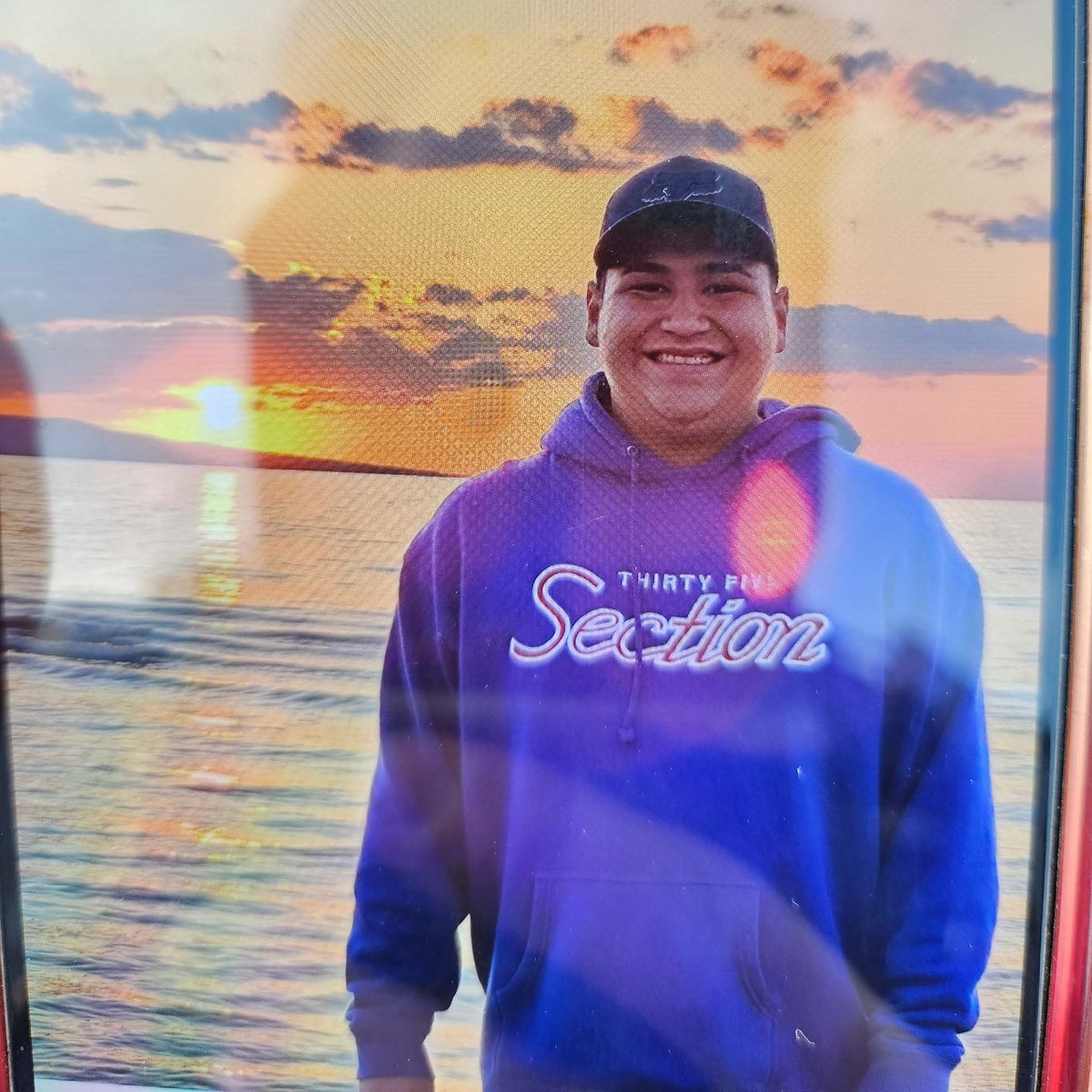 Missing man from #LittleBuffalo, AB: Dominic Laboucan (21 y/o), was last seen on May 13 walking toward the bushes behind his home. He's 5'7, 220 lbs, has black hair and brown eyes. Was wearing a burgundy hoodie and black shorts. RT?