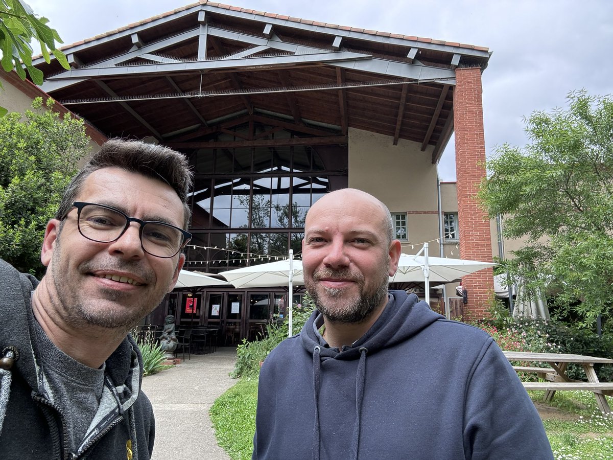 Repas méridien sur cette belle ville de Toulouse entre 2 F4 qui ne font pas un F8 ! Quoique ! #cw #ssb #contest #hamradio <a href="/f4cwn/">F4CWN-Florent METRA</a>