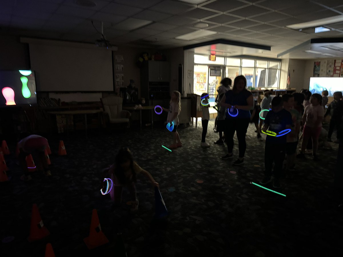 Of course the library had to get involved for field day! Glow party ring toss for the win!! Even our teachers had some fun! 

#JCPSlibraries 
@JCPS_LMS
@JCPSZone2
@CampTaylorES
@Jaslky