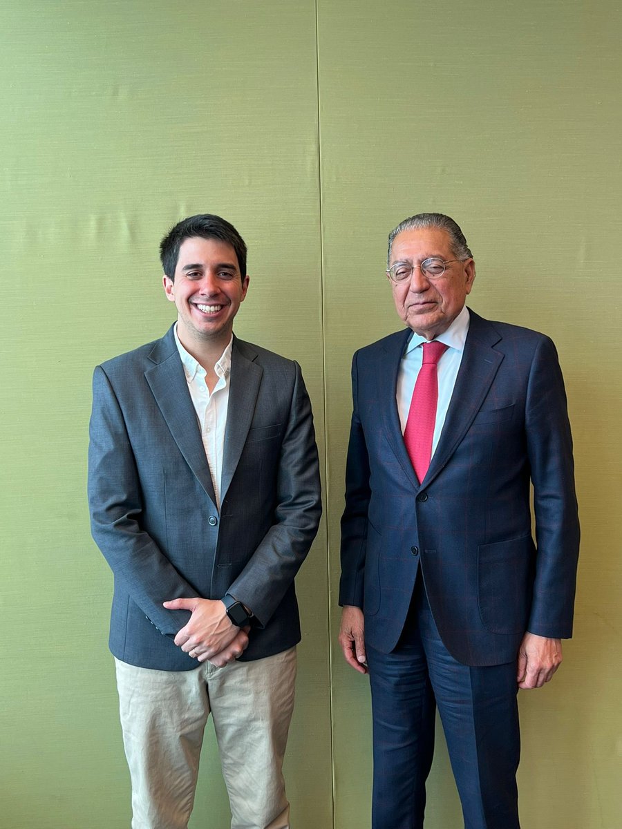 Thank you Ambassador Munir Akram @PakistanPR_UN for the meeting today to discuss about the challenges and opportunities of @UNYouthAffairs, and hear your perspectives on the process of the Summit of the Future 🇺🇳🇵🇰