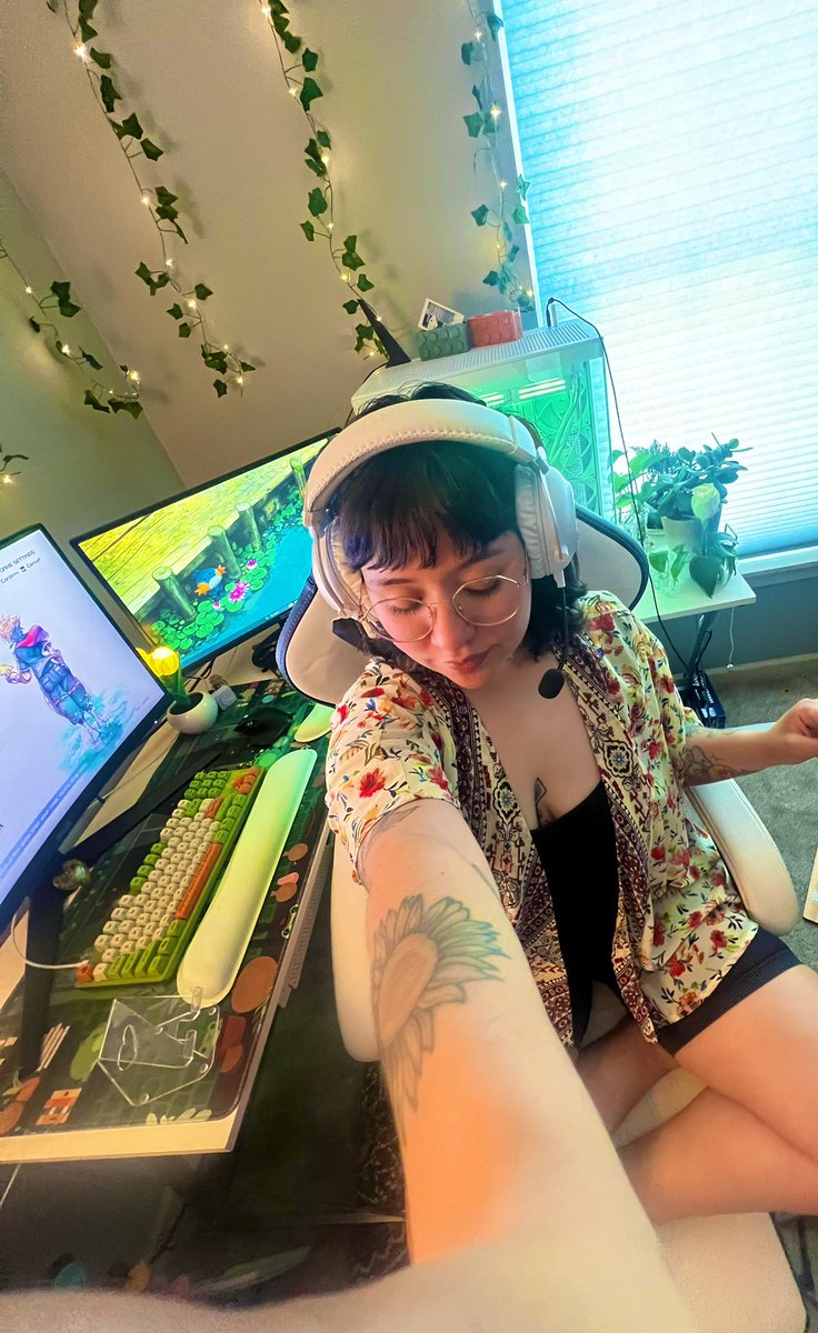 Content from littlerosexuncensored