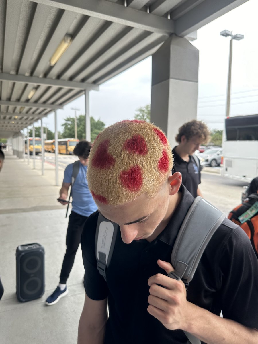 LHHS_MensVball's tweet photo. We are on the way!  #StateBound #Elite8
 @LHHS_Athletics @lake_howell @LHHS_Boosters @VSNflorida @michael_howard @lhhs2025 @lhhs2024 @2027lhhs @2026lhhs @Ihhssga https://t.co/irkOlKRjRd