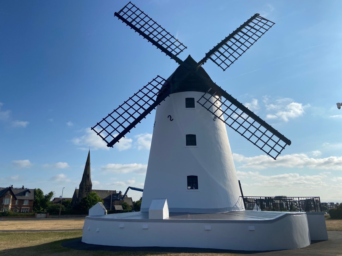 We’re Lighting up Lytham!💙💛 Friday 17 May, Lytham windmill will be lit blue and yellow to increase support for Lancashire Air Ambulance celebrating 25 years of service.🏅 For more information and to donate please click here- nwairambulance.org.uk