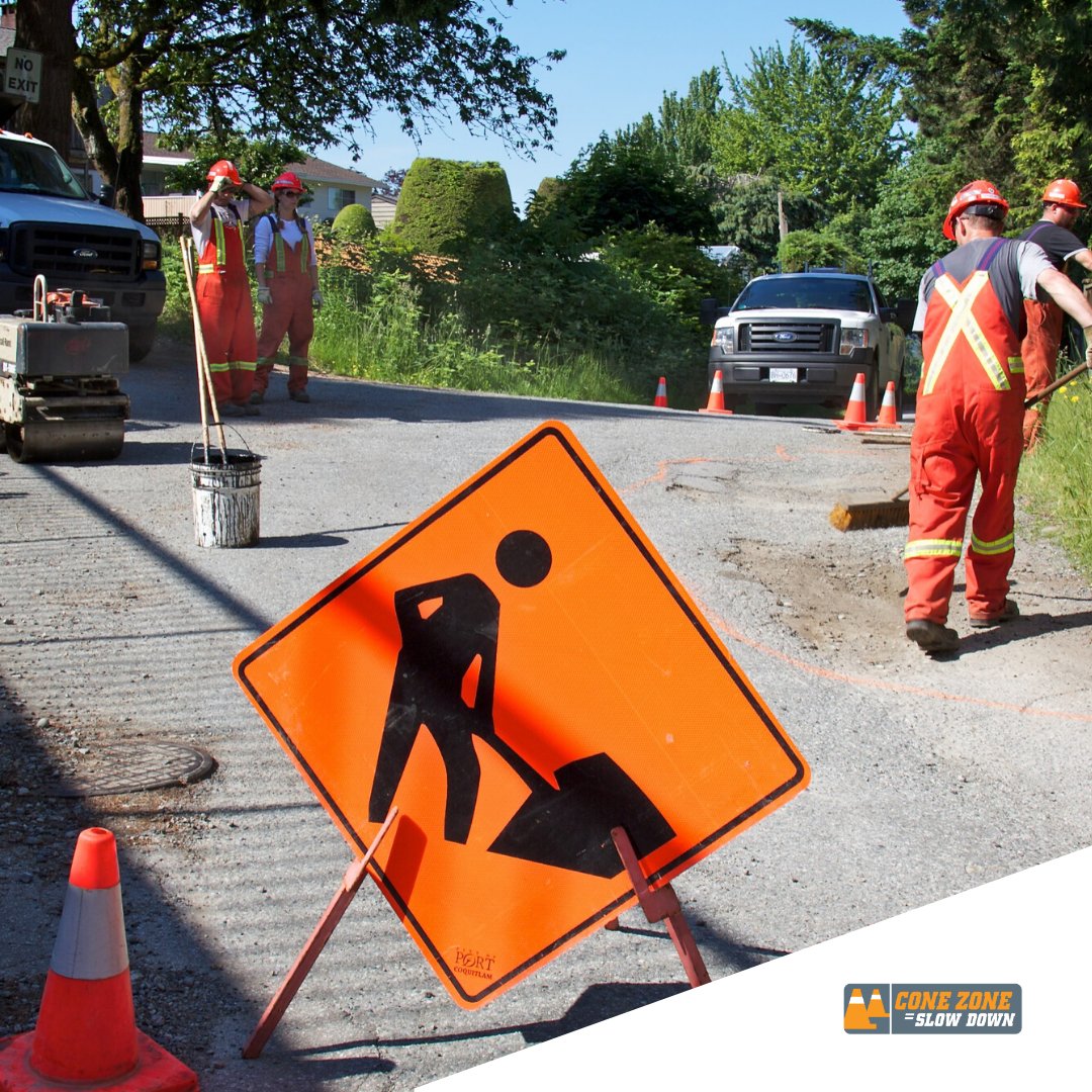 RoadSafeAtWork's tweet photo. Did you know? As an employer, you are responsible for ensuring the health and safety of your employees and contractors along #BC’s roads and #BChighways. Download this free tool kit: https://t.co/xx4Sgd3MK9 #ConeZoneBC https://t.co/baD2p936C4