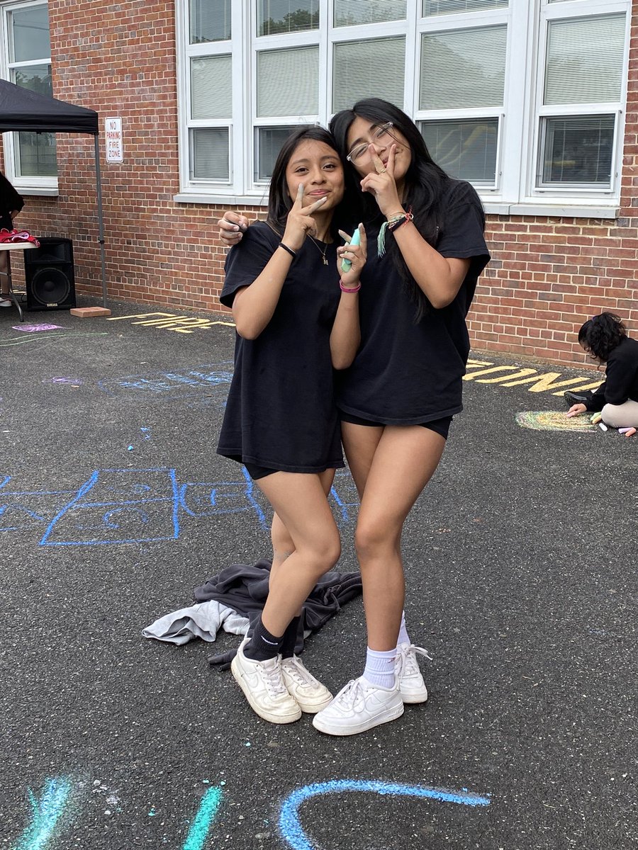 Field Day fun was had by all! 😁 Thank you to the PE teachers and the field day committee for planning &amp; executing such an enjoyable day for our kiddos 🛝⚽️🥅🏀🏐🏸 #RBBisBIA #FieldDay2024