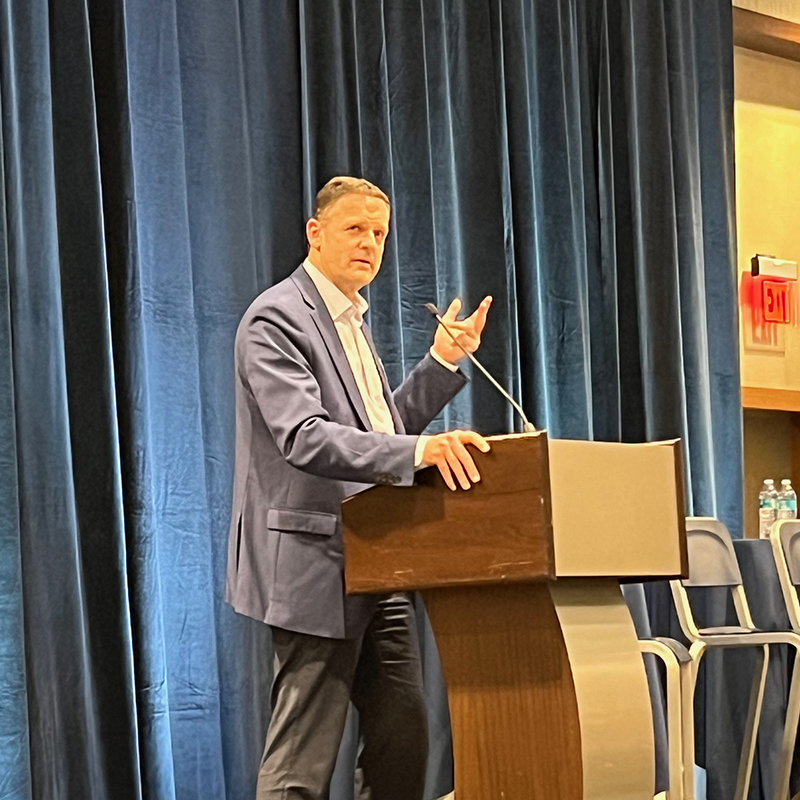 Celebrating 15 years of making a difference. Four @DukeHealth leaders kick off the 2024 @FeaginLeaders Forum today at the @JBDukeHotel . @MaryEKlotman, Craig Albanese, @DukeSportsDoc , and @GeraldGrantMD1. @DukeMedSchool