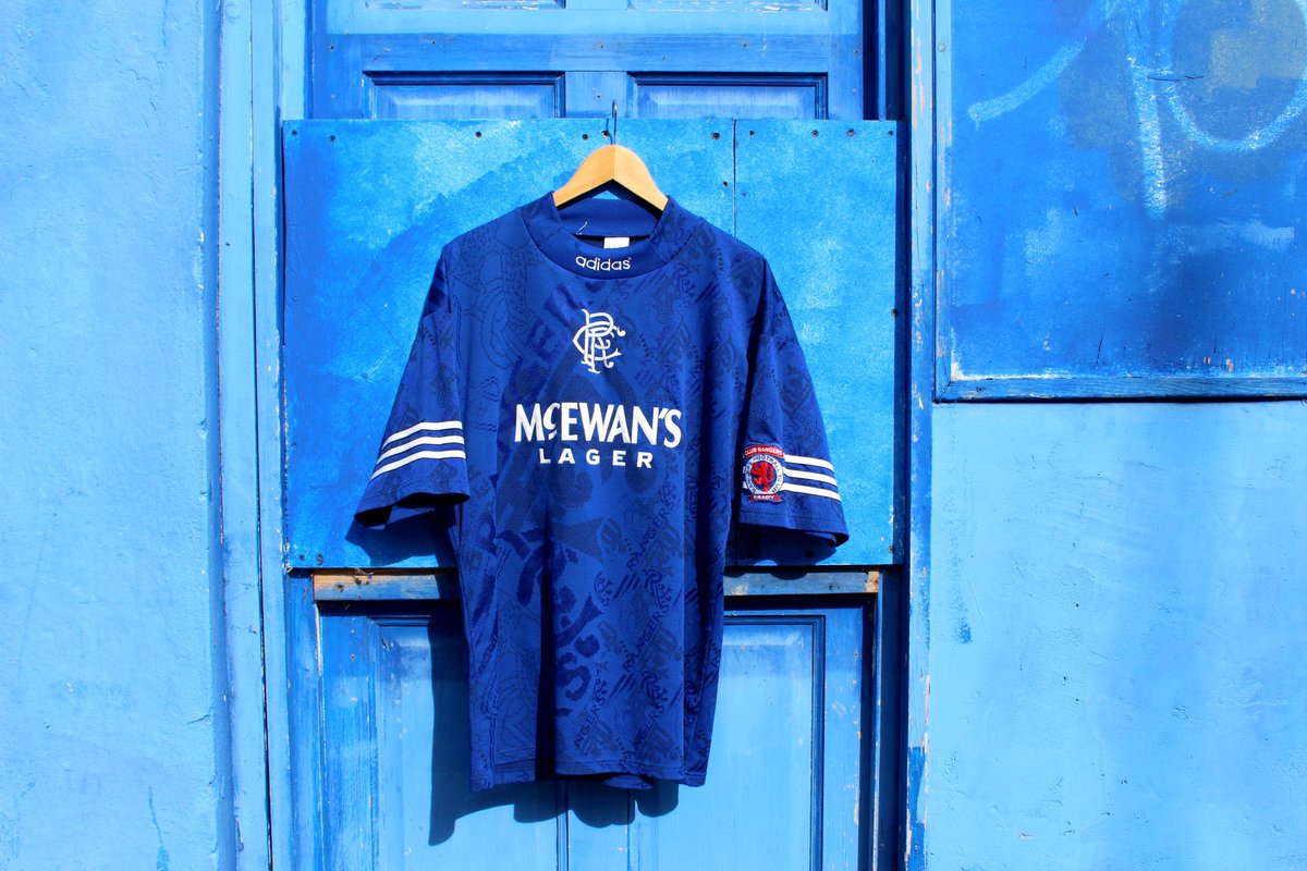 Rangers 1994/96 home by Adidas🏴󠁧󠁢󠁳󠁣󠁴󠁿

The best rangers shirt ever? Mint condition and available next month!🔥

#rangers #gers #footballshirt #football #photography