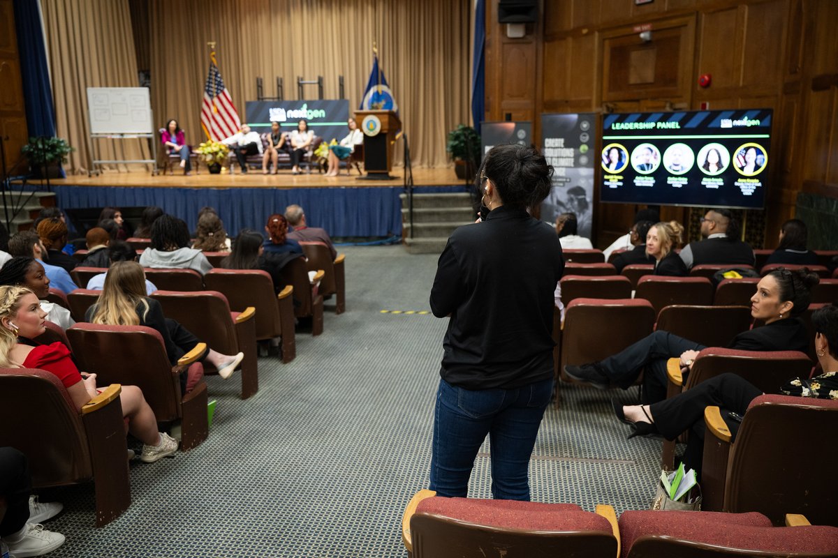 This morning, I had the pleasure of closing out the @USDA_NIFA NextGen Student Spring Summit through an engaging discussion with students from Minority-serving institutions on the value and impact of public service. I hope these students will find their place at @USDA one day!