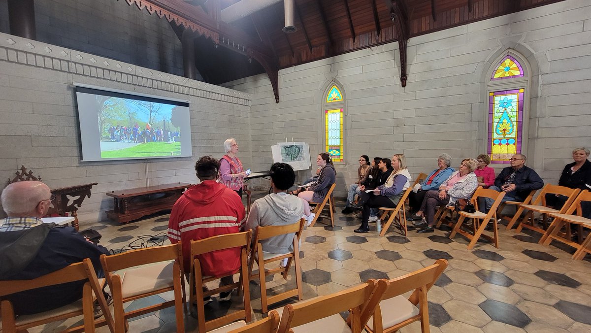 Today, in a beautiful old stone chapel, Grove Hill Cemetery and @shelbycountysch publicly celebrated the completion of Shelby County HS students' PBL: 'Stories Behind the Stones.' Part research, part biography, a QR code links to the life behind a buried loved one. (1/5) #KYDL