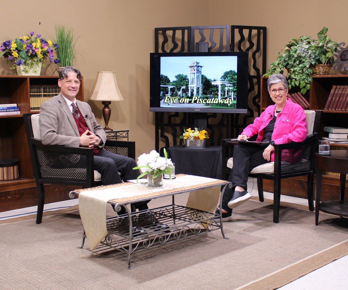 Mr. Mark Nonestied of @MiddlesexCntyNJ's East Jersey Old Town Village spoke with Councilmember Michele Lombardi (Ward 4) on Eye on #Piscataway about its History Day tomorrow from 10 a.m.-4 p.m. To watch this month's episode: youtube.com/watch?v=nbxy62…