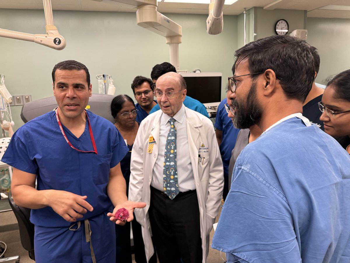 Mahendra bhandari (@mbhandariurol) on Twitter photo Patrick Walsh father of radical prostatectomy visited Brady-Vattikuti foundation master class on Robotic radical prostatectomy. Patrick Walsh father of radical prostatectomy visited Brady-Vattikuti foundation master class on Robotic radical prostatectomy.