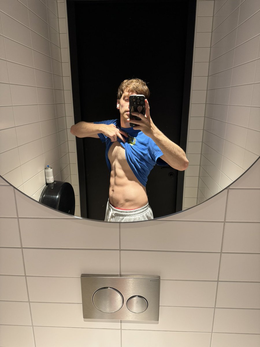 TonyIuck's tweet image. Progress check 1,5y (dejé el lol 😔)