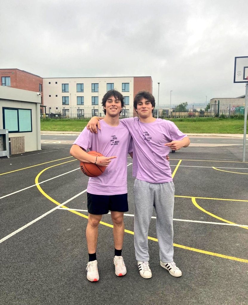 StepasideETSS's tweet image. Our annual #SportsDay giving us the wholesome feels we needed, yet again 🔥🥳🏀

What a day for both staff &amp;amp; students, massive thanks to our PE Department 👑